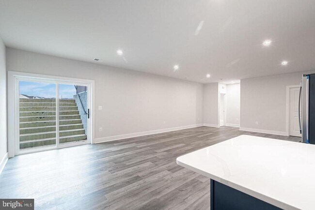 Foto del edificio - 941 Warlander Dr SW