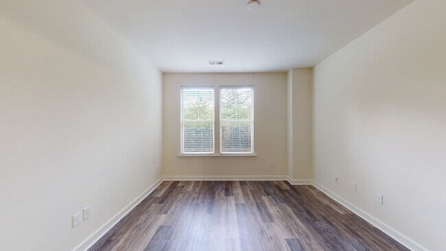 Interior Photo - The Courts at Huntington Station