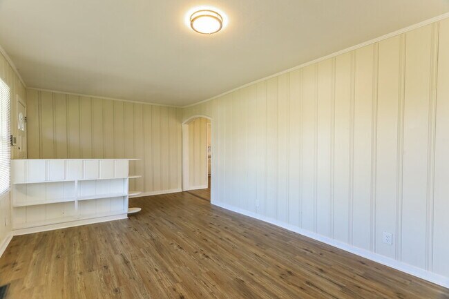 Foto del edificio - 2629 Wood Dr NE