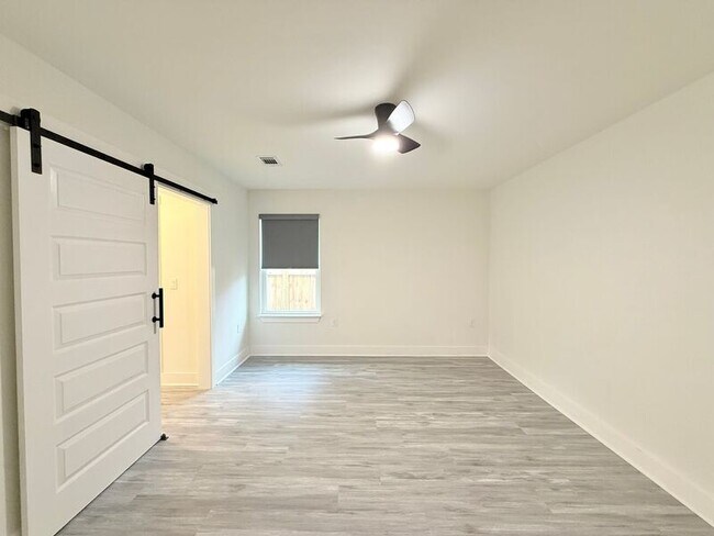 Building Photo - 1224 N X St