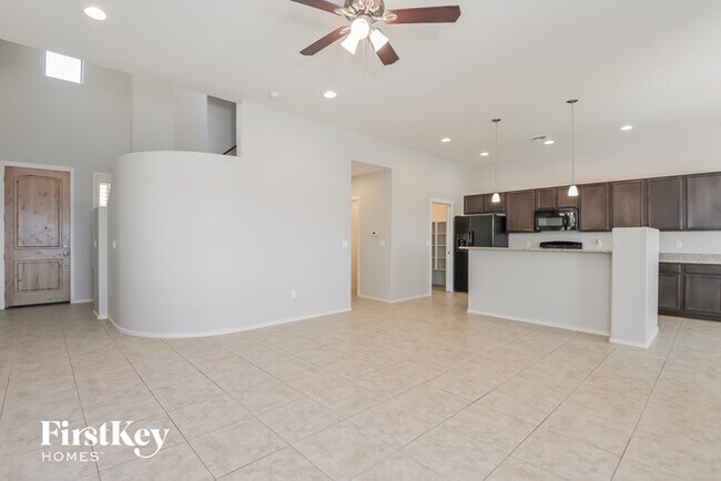 Building Photo - 9584 E Ventaso Cir