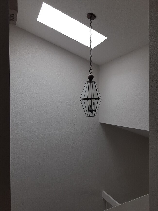 Foto del edificio - 15 Hidden Creek Ln