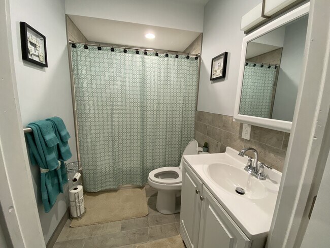Foto del edificio - 5112 Hazel Ave