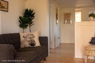 Foto del edificio - 32 Treeland Farm Rd