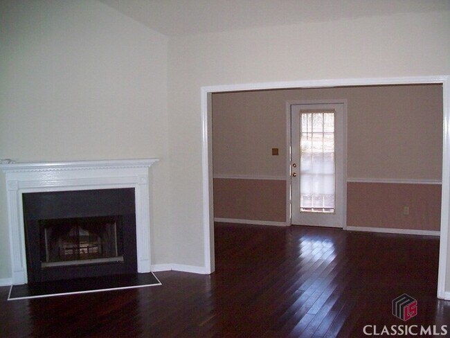 Foto del edificio - 125 Cardinal Creek Ln