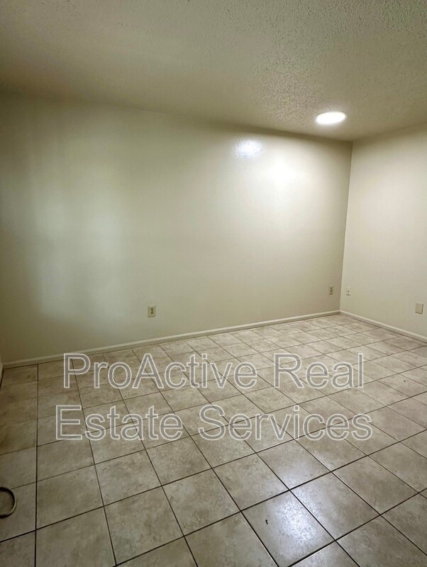 Foto del edificio - 951 Bellmore Ave