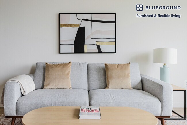 Foto del edificio - 650 E Capitol Ave