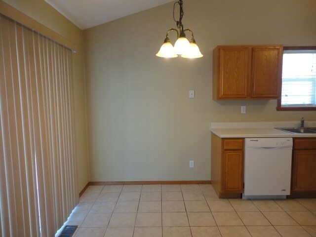 Building Photo - 3026 Bauer Road