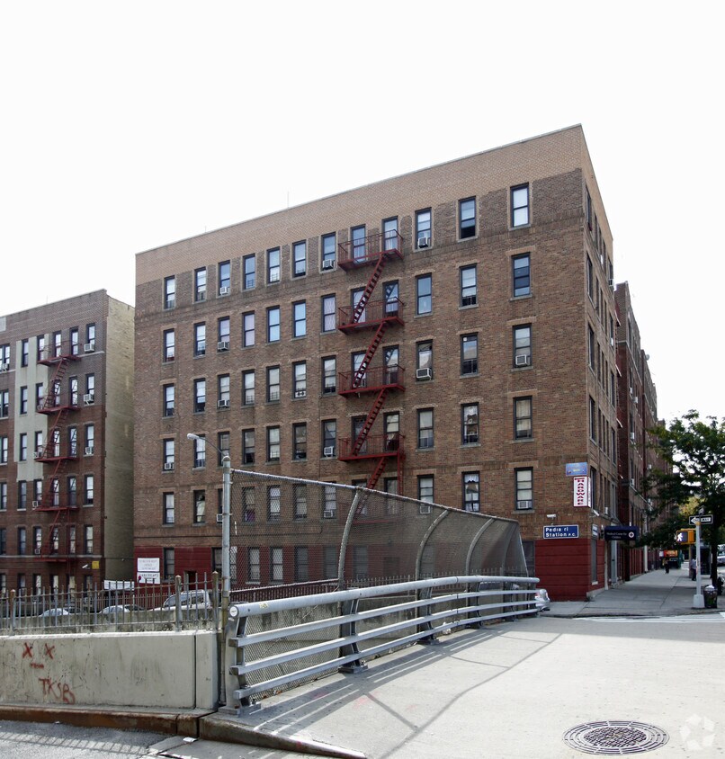 Building Photo - 3050 Grand Concourse