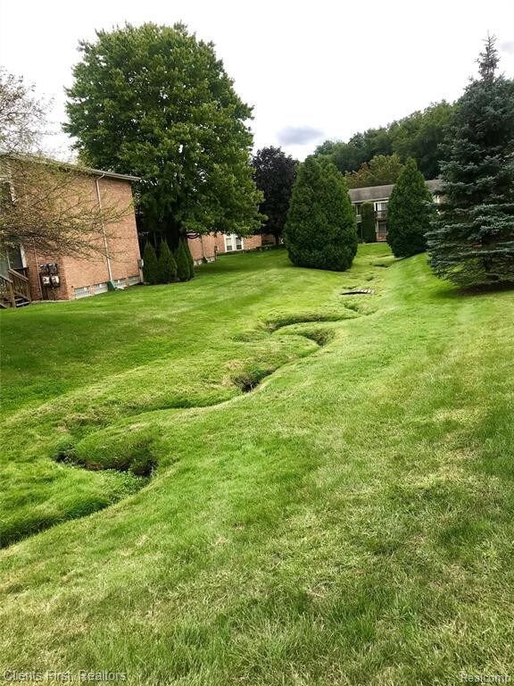 Building Photo - 675 Randolph St