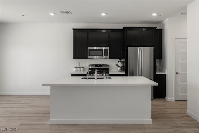 Building Photo - 9571 Elijah Pointe Ave