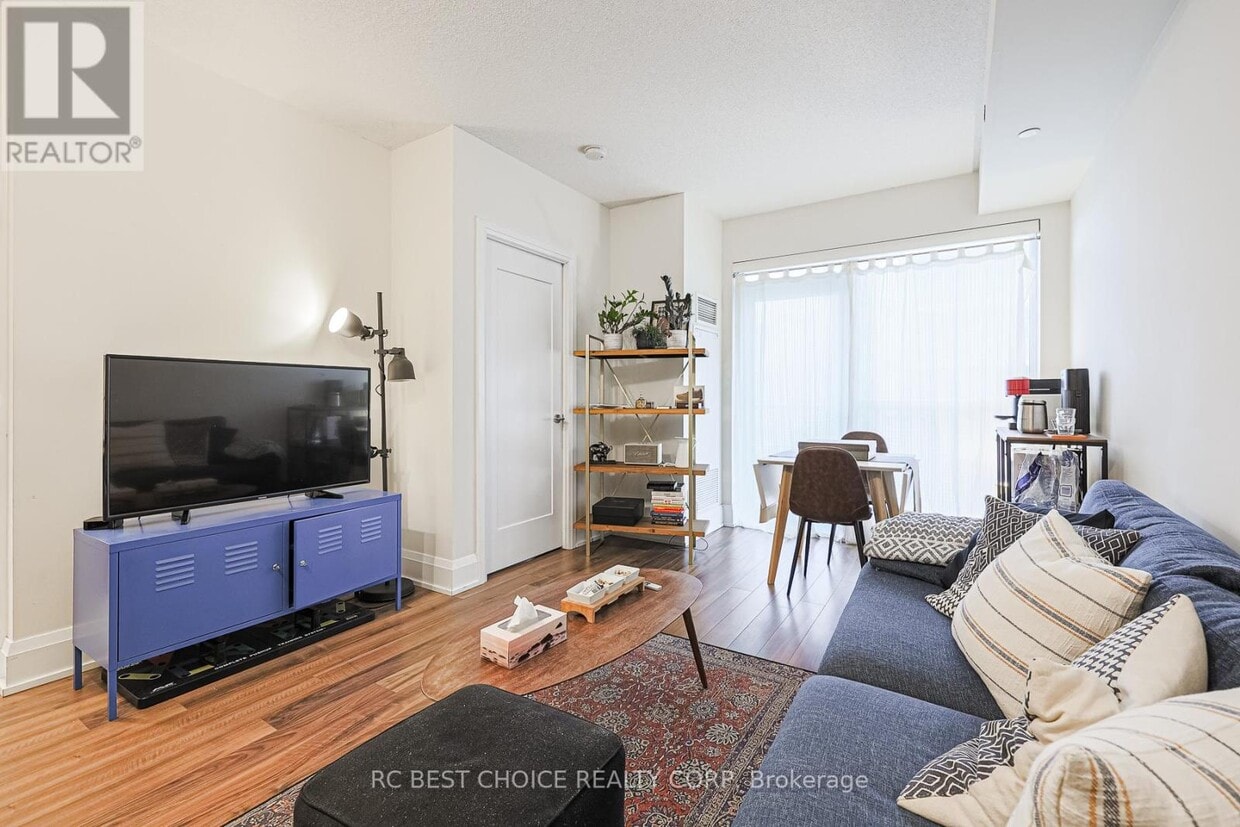 Photo principale - 120 Harrison Garden Blvd