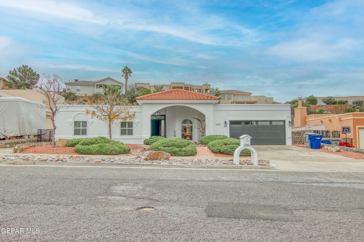Primary Photo - 6424 Loma De Cristo Dr