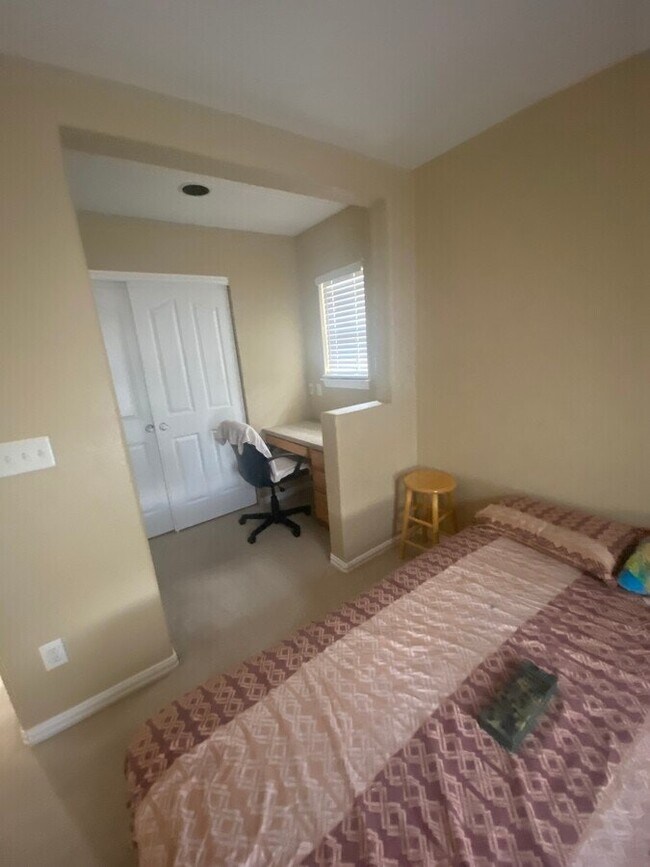 Foto del edificio - 10850 Trotwood Way