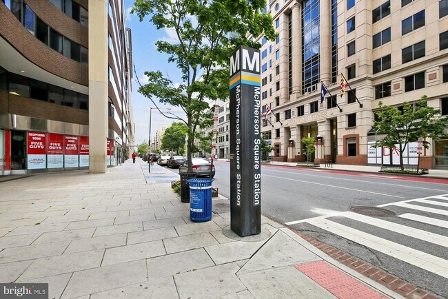 Building Photo - 1215 11th St NW