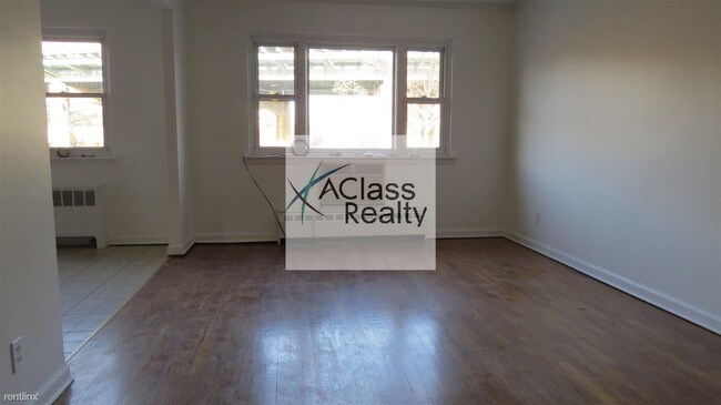 Foto del edificio - 2116 Hoyt Ave S