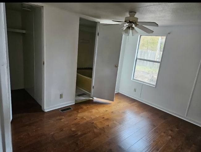 Foto del edificio - 410 Brown St