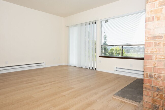 Foto del edificio - 3421 23rd Ave W