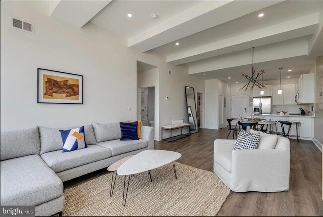 Building Photo - 150 S Independence Mall W