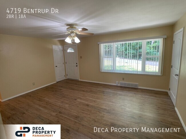 Building Photo - 2 Bedroom House