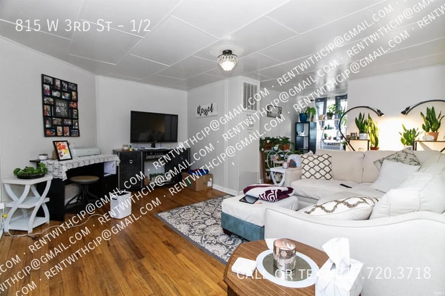 Building Photo - 815 W 3rd St