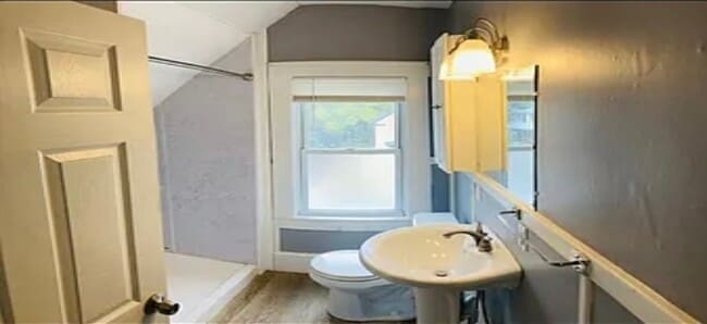 Building Photo - 114 Chandler St