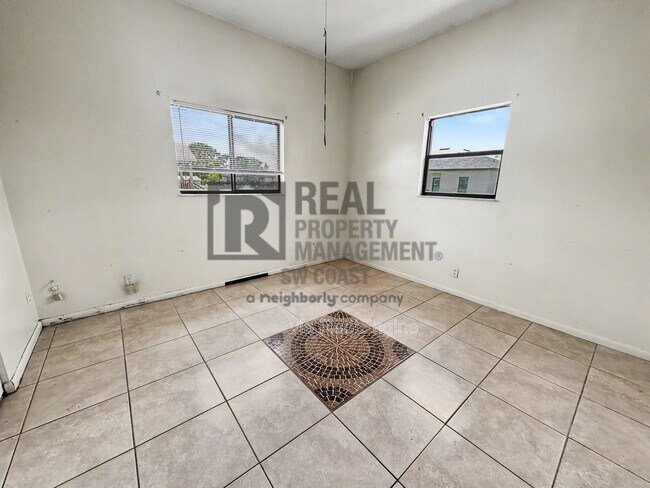 Foto del edificio - 1043 Abrams Blvd