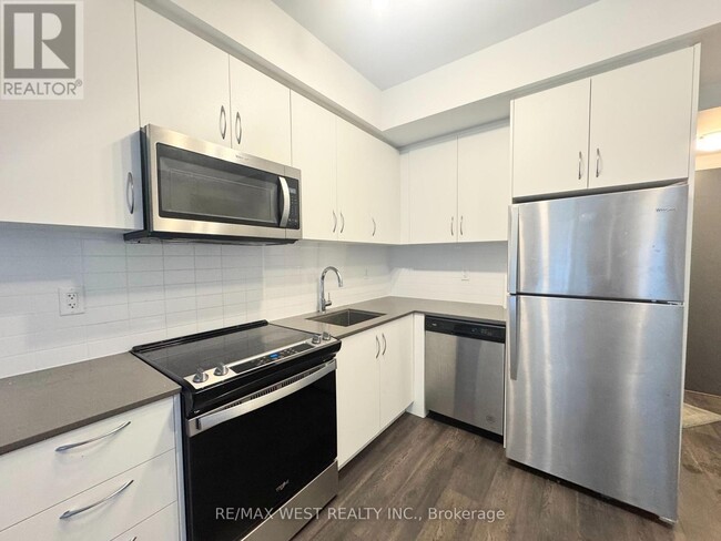 Building Photo - 96 Attmar Dr