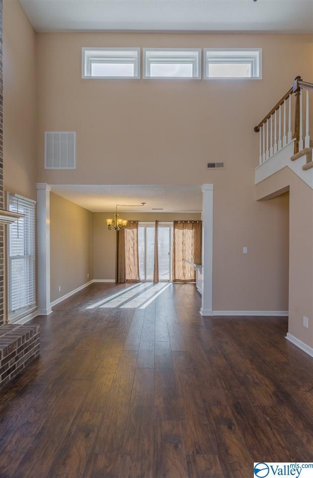 Foto del edificio - 114 Springfield Ln