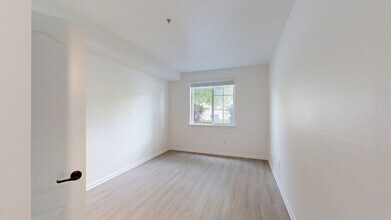 Interior Photo - River Terrace