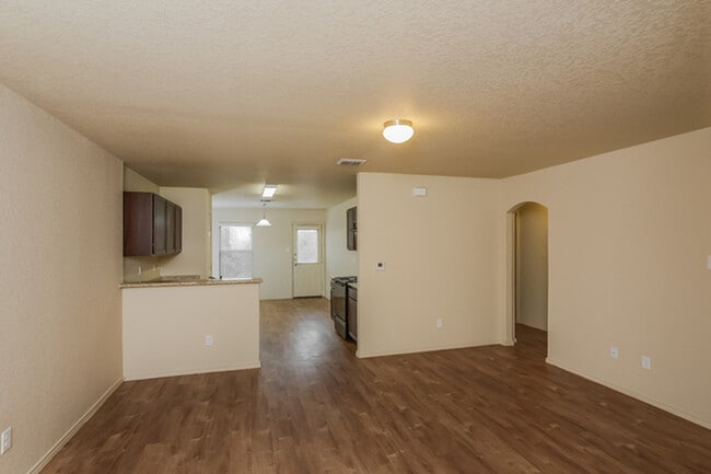 Building Photo - 10607 Goose Way
