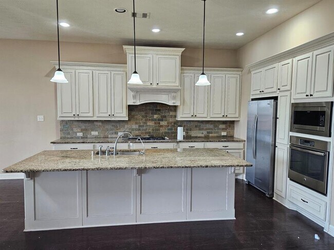 Foto del edificio - 27847 Hunters Rock Ln