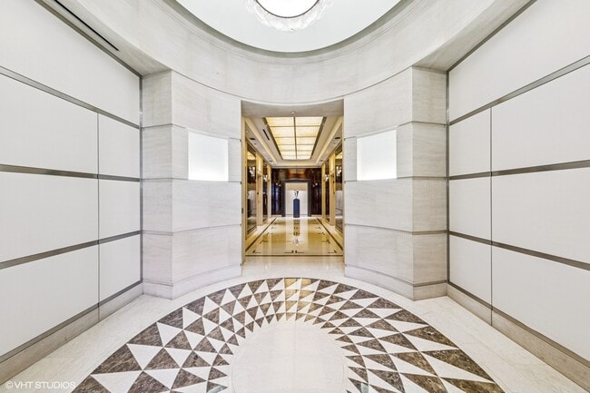 Building Photo - 401 N Wabash Ave