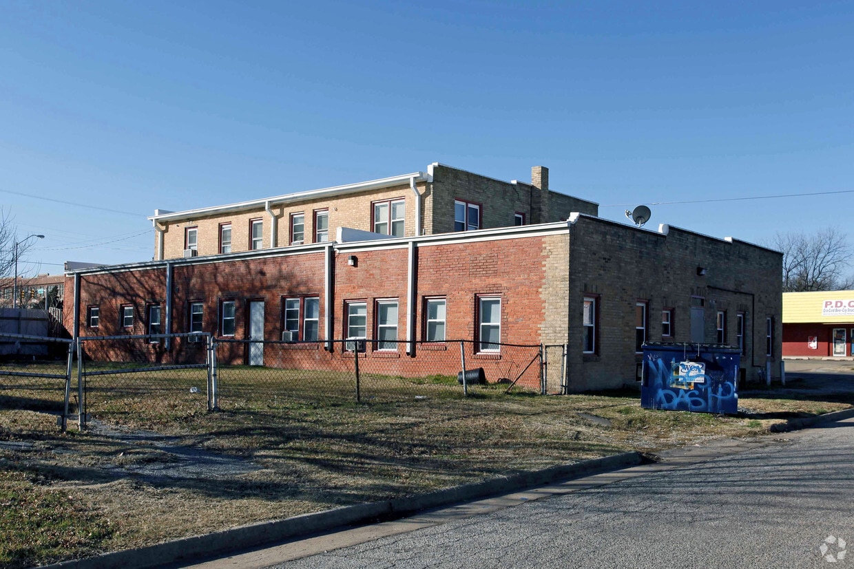 Foto principal - 3600 S Walker Ave