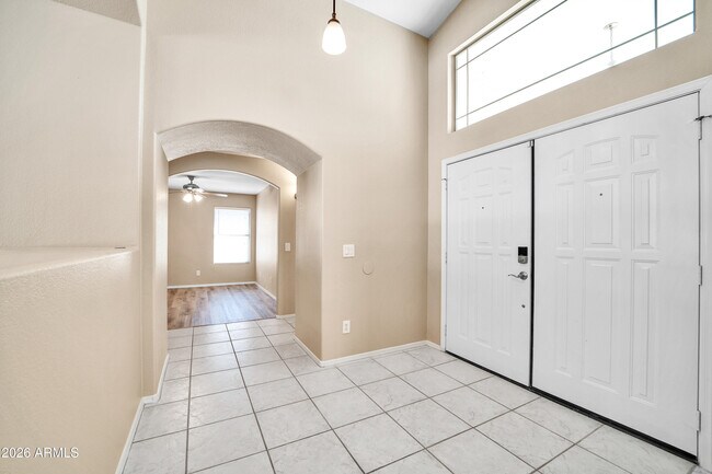 Building Photo - 6434 W Kristal Way