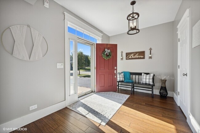 Foto del edificio - 3022 Chalkstone Ave