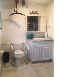 Building Photo - 4215 Hardin Dr
