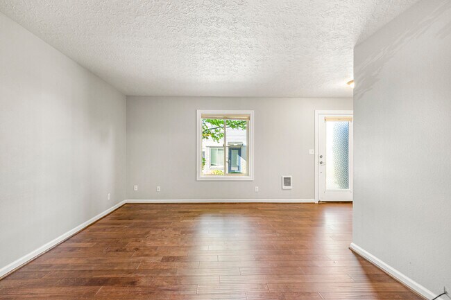 Building Photo - 3618 SW Multnomah Blvd