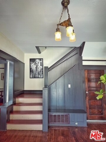 Foto del edificio - 1722 Roosevelt Ave