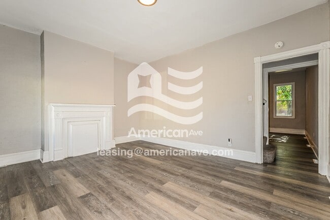 Building Photo - 620 E 17th Ave