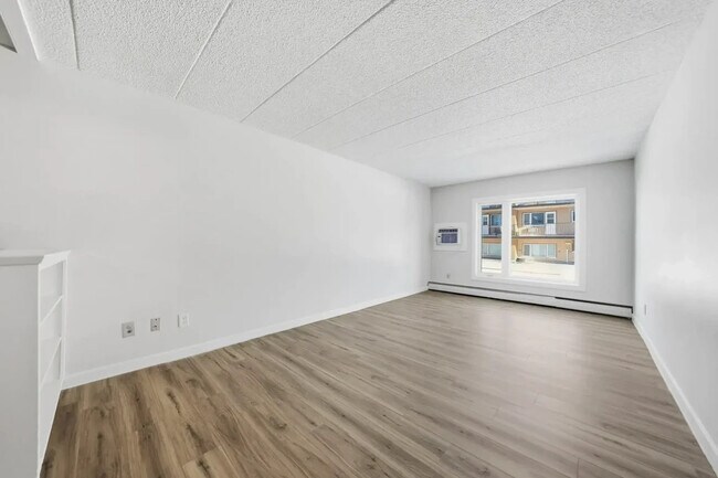 Building Photo - Elsey Manor