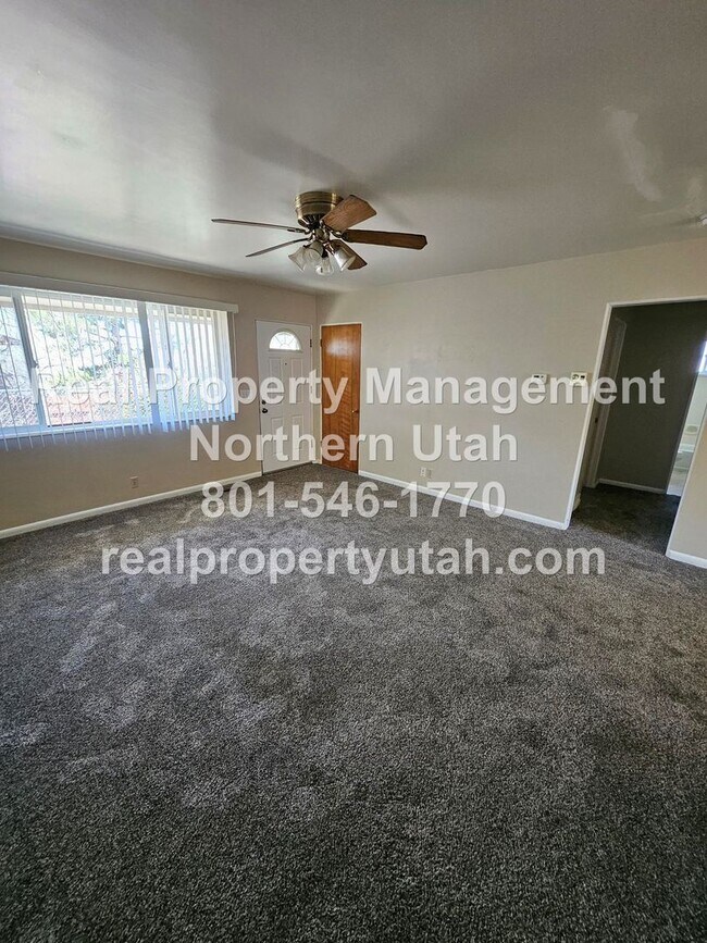 Foto del edificio - 3 Bedroom 2 Bath Ogden Duplex