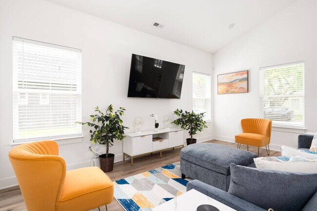 Foto del edificio - 2171 Sugar Grove Ave