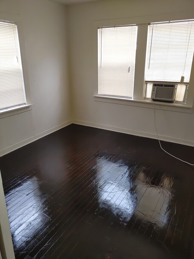 BED ROOM - 2611 Milby St