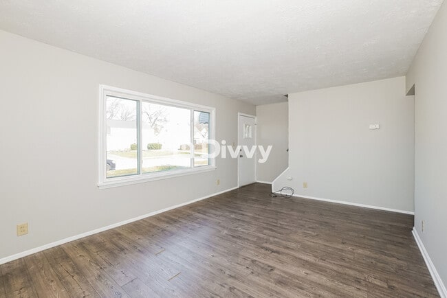 Building Photo - 26900 Zeman Ave, Euclid, OH 44132