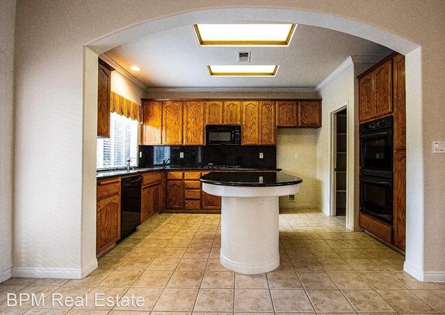 Building Photo - 4 br, 2 bath House - 10411 Panther Falls Ave