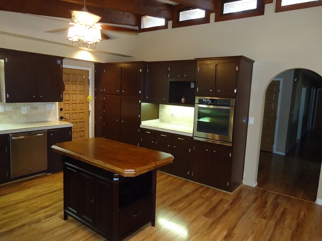 Building Photo - 11130 Burgess Ln