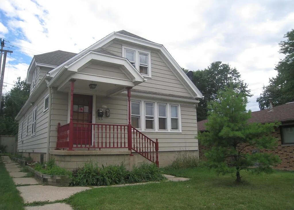 Foto principal - 8615 W Adler St