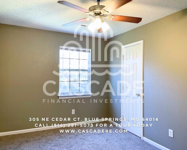Building Photo - 305 NE Cedar Ct