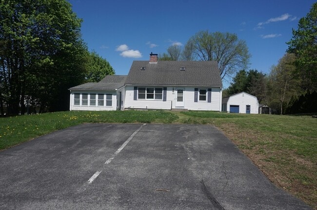 Building Photo - 34 Fairview Ave